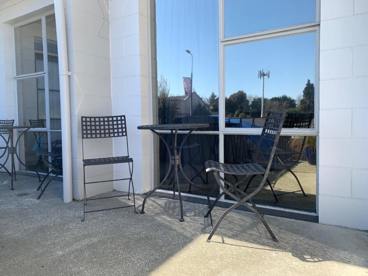 Temuka Motel Bagian luar foto