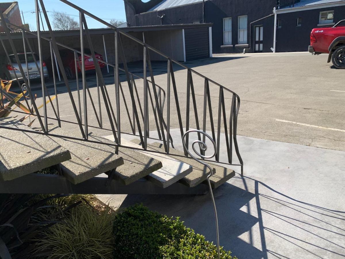 Temuka Motel Bagian luar foto