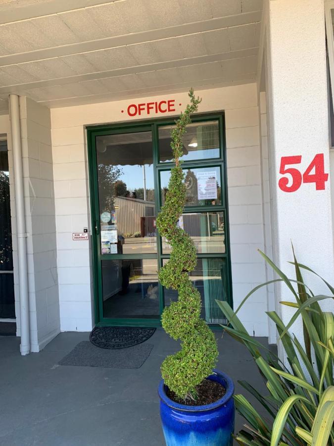 Temuka Motel Bagian luar foto