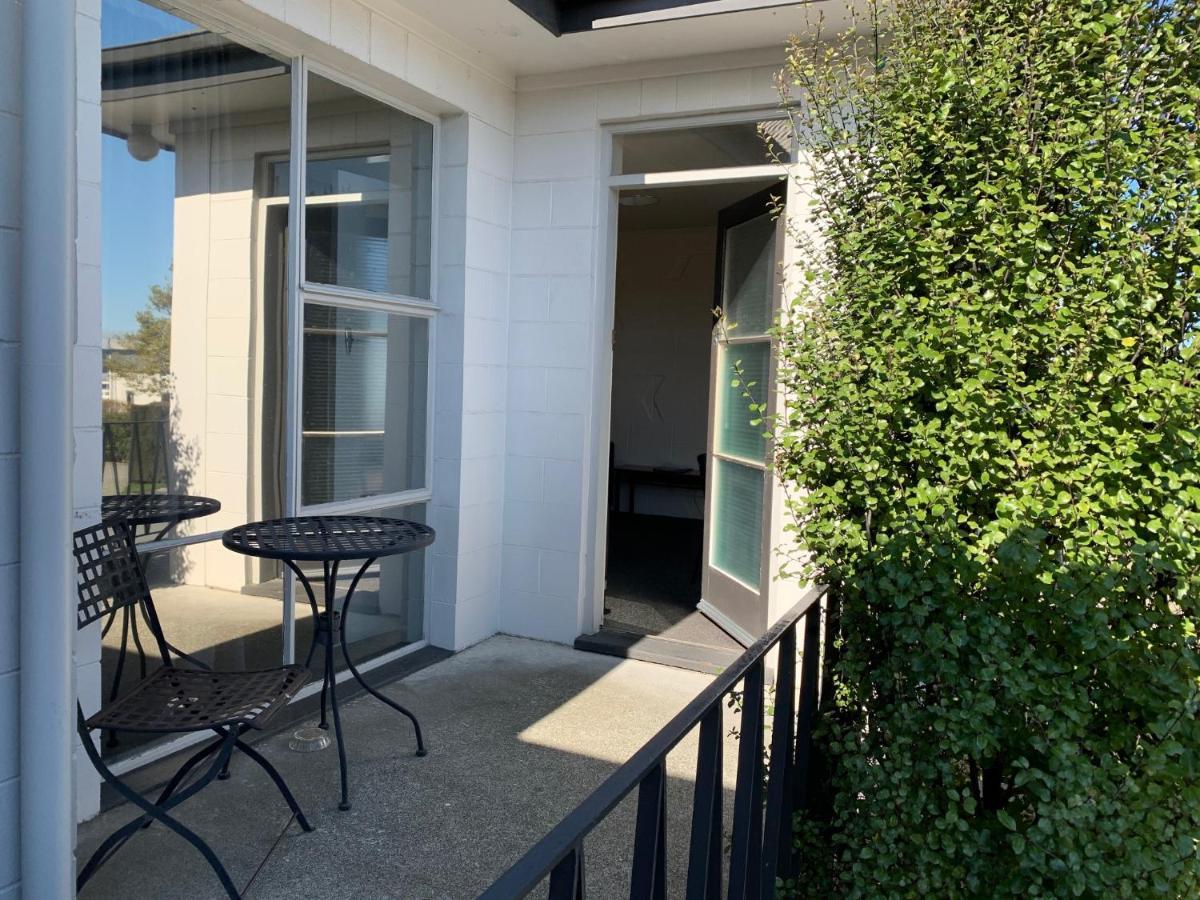 Temuka Motel Bagian luar foto